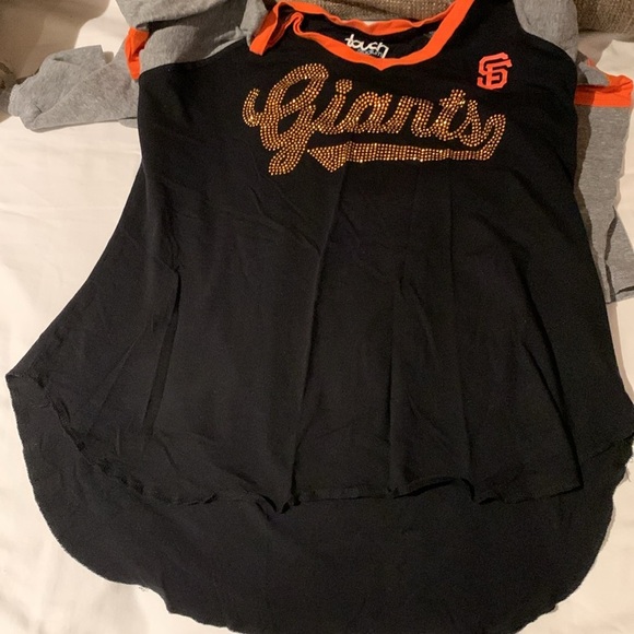 Gently Loved Women's San Francisco Giants 3/4-Sleeve Raglan V-Neck T-Shirt - Picture 7 of 9